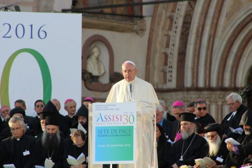 papa-francesco-assisi
