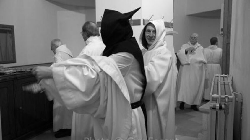 Liège: une expo photos sur la vie des moines de Rochefort