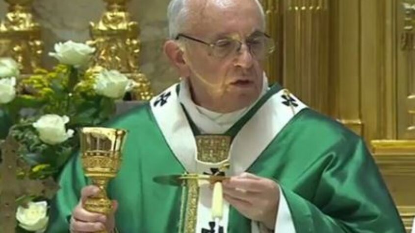 Pour ses 25 ans d&rsquo;épiscopat, le pape invite les cardinaux à se lever