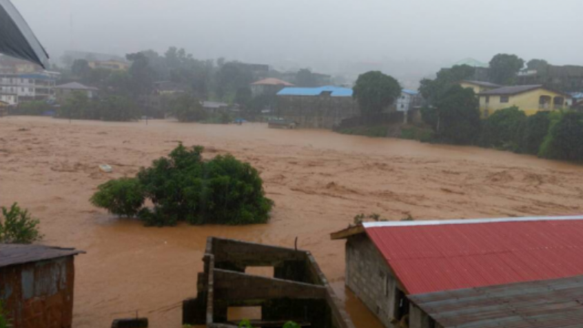 Plus de 300 morts en Sierra Leone : le président en appelle à l&rsquo;aide internationale