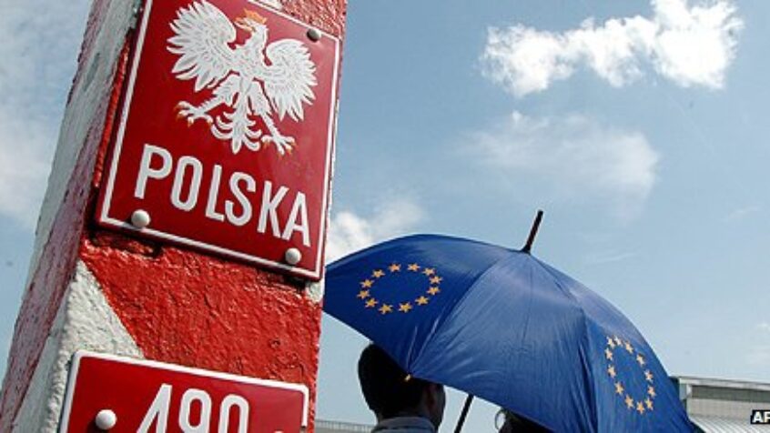 Crise politique en Pologne : l&rsquo;Eglise prend ses distances avec le pouvoir