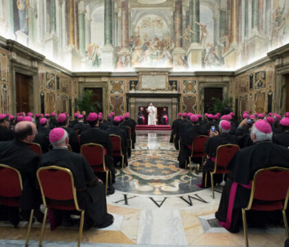 Le pape François encourage les 114 nouveaux évêques du monde