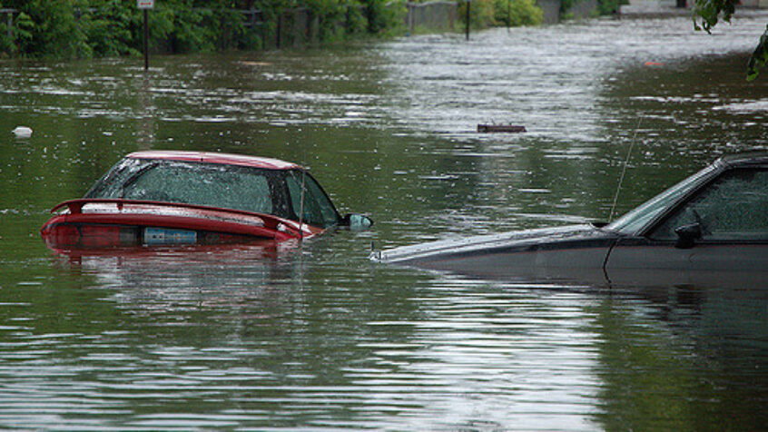 Solidarité du Pape pour les victimes des inondations aux USA et en Asie