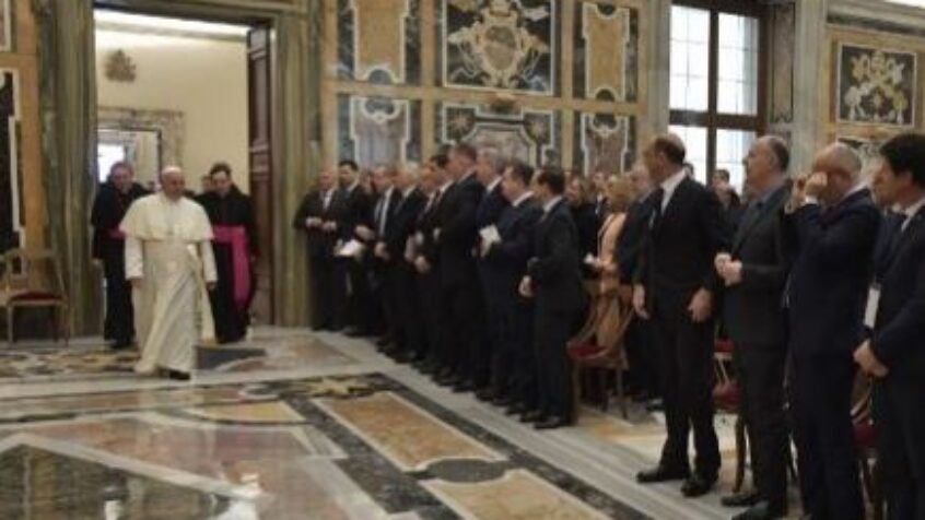 Face à l’antisémitisme, le Pape François fustige l’indifférence
