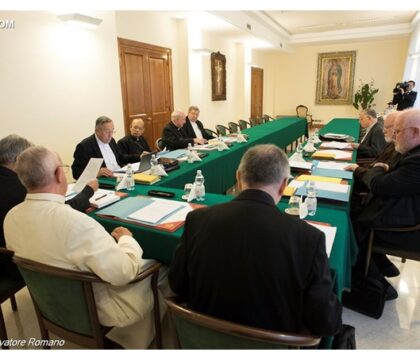 Affaire Viganò : Le Vatican va apporter ses précisions