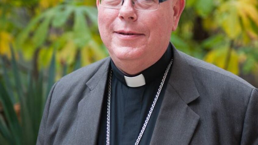 Le cardinal Hollerich réagit à l&rsquo;incendie du camp de Moria