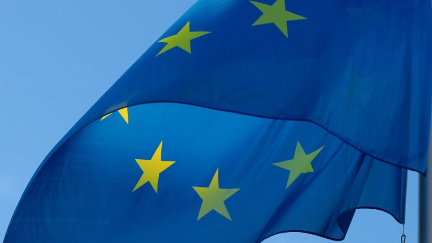 Nouveau règlement européen sur la vie privée : les curés et doyens concernés