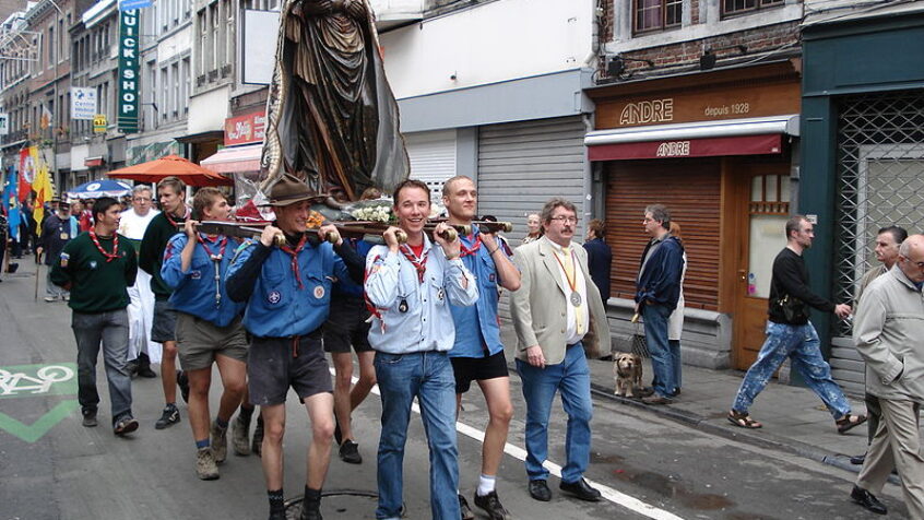 Le 15 août en Outremeuse : pour les amoureux de la Vierge et les amoureux tout court !