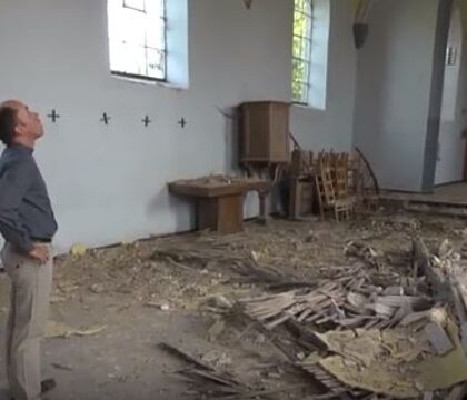 Vidéo – Désastre dans l&rsquo;église de Fays-Famenne