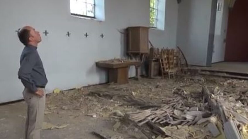 Vidéo &#8211; Désastre dans l&#8217;église de Fays-Famenne