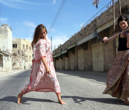 Hébron : Danser pour la paix dans Shuhada Street