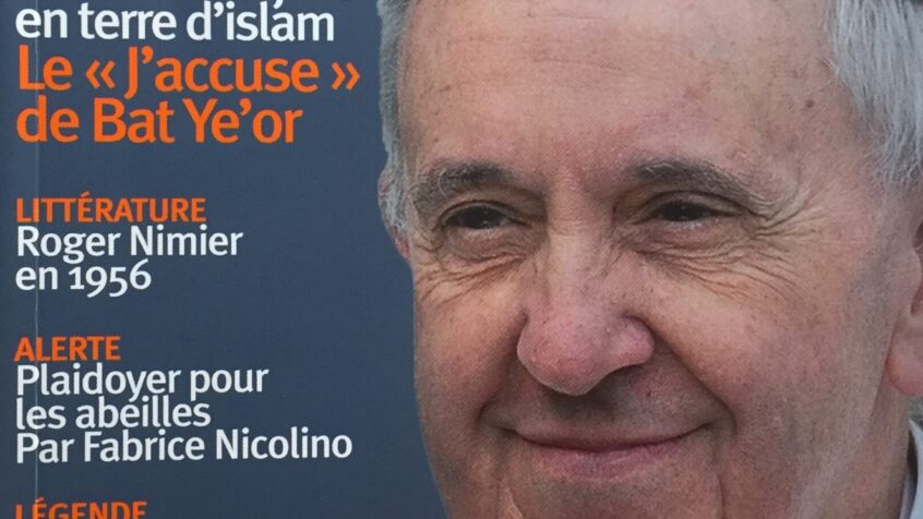 Revue de presse : Que fait le pape?