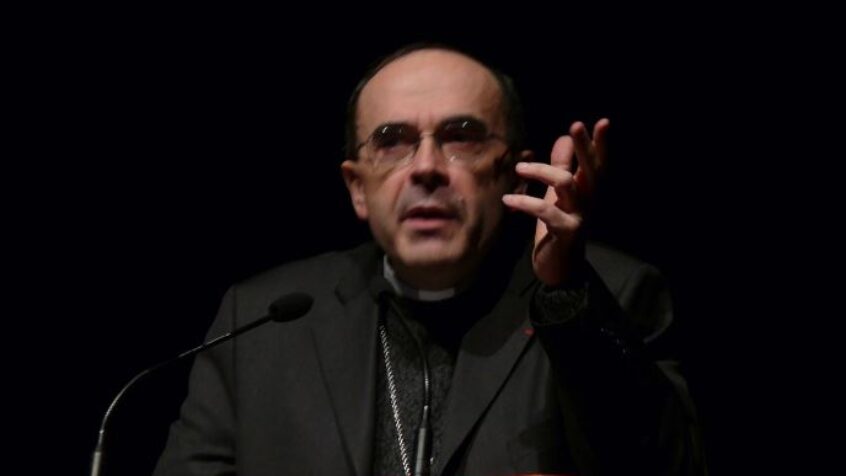 Condamné par la justice, le cardinal Barbarin remettra sa démission au pape