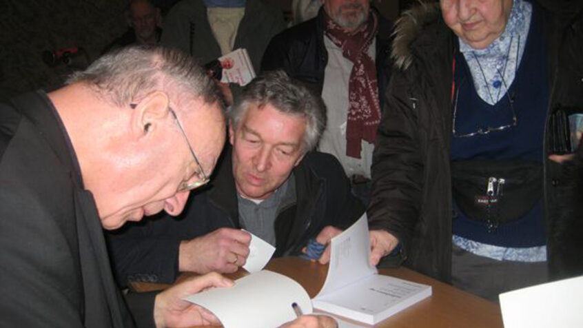Mgr Léonard signe « Journal d&rsquo;un évêque de campagne »