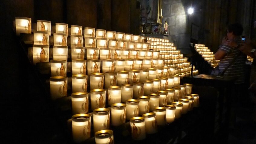 Le pape prie pour les victimes de l&rsquo;attaque d&rsquo;une crèche en Thaïlande