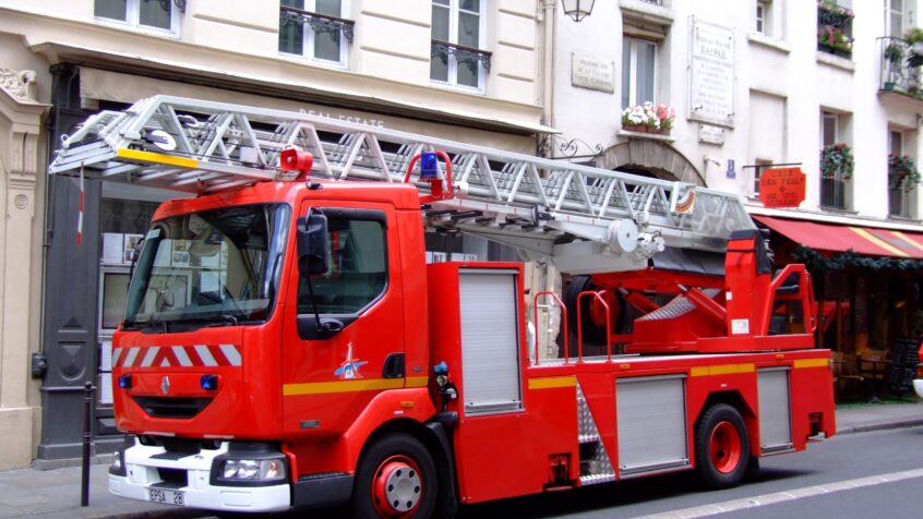 Hommage aux pompiers parisiens