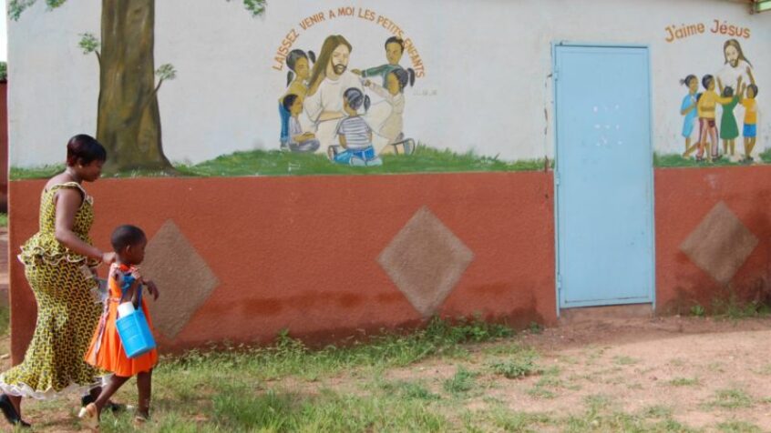 Burkina Faso: Quatre pèlerins catholiques exécutés par des terroristes