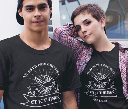 Des t-shirts catho pour amener la foi dans la rue