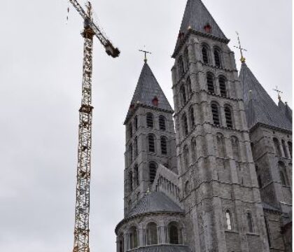 Tournai : la cathédrale fait peau neuve