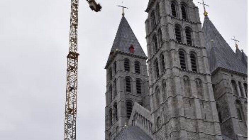 Tournai : la cathédrale fait peau neuve