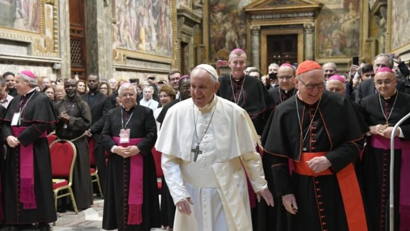 Le Pape aux personnes âgées: la vieillesse, période de fécondité renouvelée