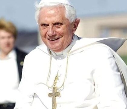 70 ans de sacerdoce de Benoît XVI : l&#8217;hommage de François