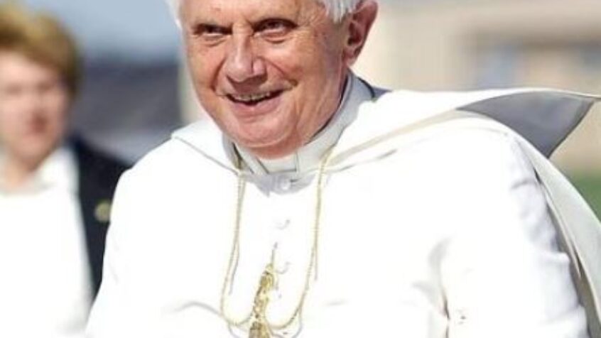 70 ans de sacerdoce de Benoît XVI : l&rsquo;hommage de François