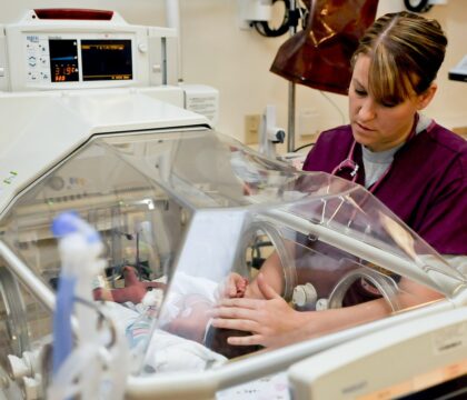 2020, année internationale des infirmières et sages-femmes