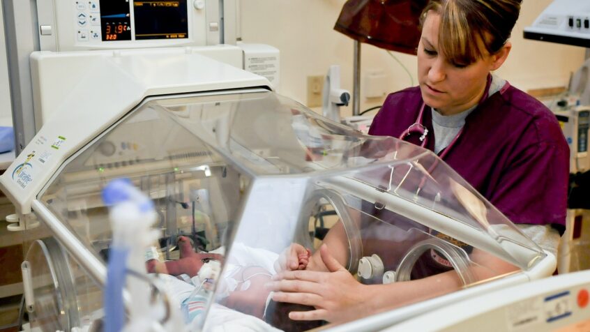 2020, année internationale des infirmières et sages-femmes