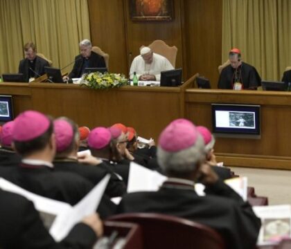 Le Vatican présente son groupe de travail pour la protection des mineurs