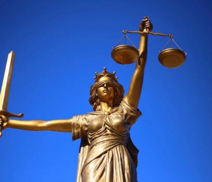 Justice : fixer un cadre légal pour les mesures sanitaires