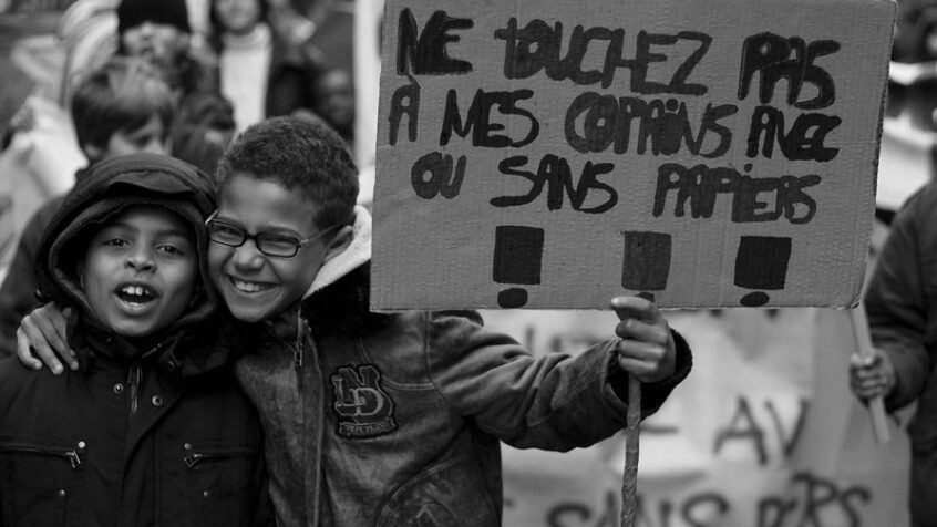 Régularisation temporaire des sans-papiers?