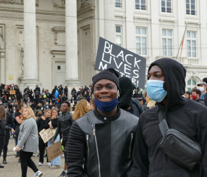 « Le Vent souffle où il veut » –  Le raciste et son « ami noir »
