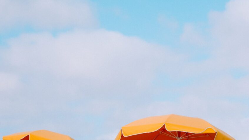Mettre du sens dans ses bagages : Peut-on encore partir en vacances ?