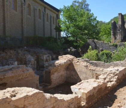 De belles découvertes dans les fouilles archéologiques à Orval