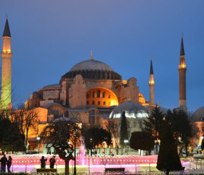 Le pape « affligé » par la conversion de Hagia Sophia en mosquée