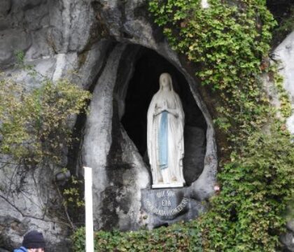 Un e-pèlerinage à Lourdes
