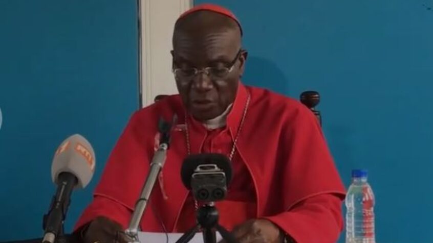 Côte d&rsquo;Ivoire: le cardinal Kutwa pas favorable à la candidature de Ouattara