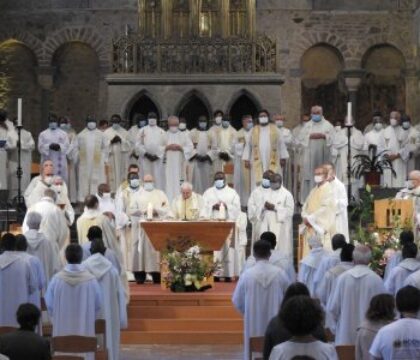 Notre ADN de chrétien : croire en la fraternité. Messe chrismale Brabant wallon