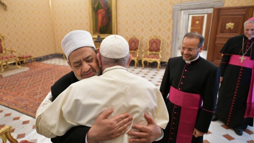 Fratelli Tutti: Pour l&rsquo;Imam d&rsquo;Al Azhar, « François restitue sa conscience à l&rsquo;humanité »