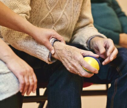 Opinion – « Personnes fragiles s’abstenir » ?