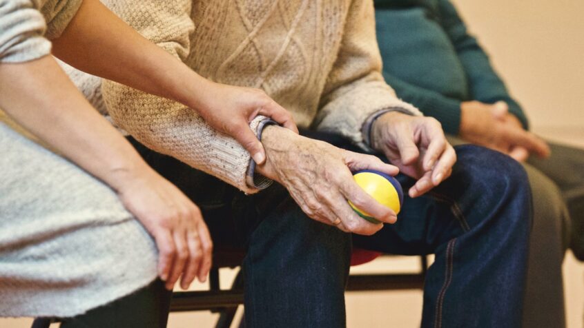 Opinion – « Personnes fragiles s’abstenir » ?