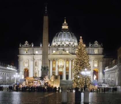 Vatican : inauguration de la crèche et de l&rsquo;arbre de Noël