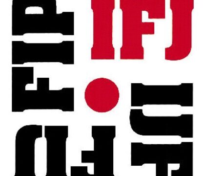 Journée internationale des droits humains : la FIJ publie son Livre Blanc sur le journalisme mondial