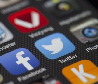 Opinion ou discours de haine ? Analyse des posts de nos politiques par l&rsquo;UCLouvain-VUB