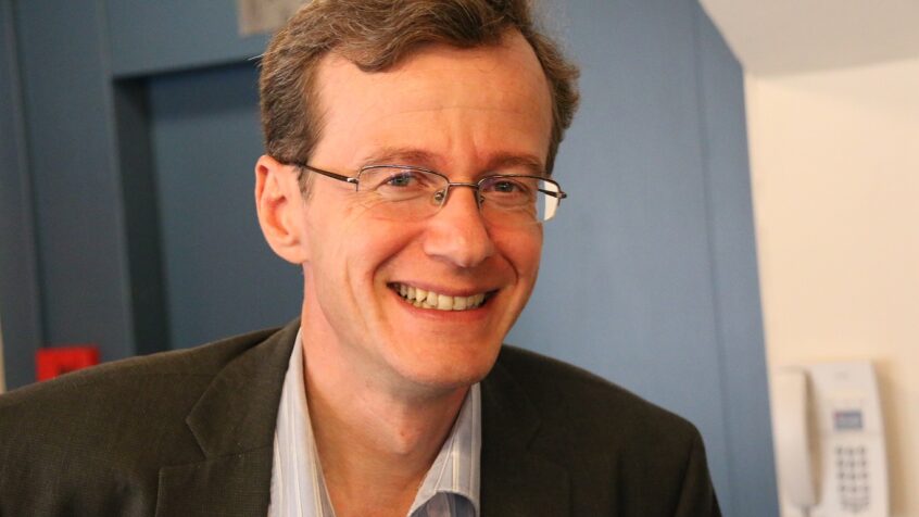 Arnaud Join-Lambert : « La bougie résistera aux lumières artificielles »