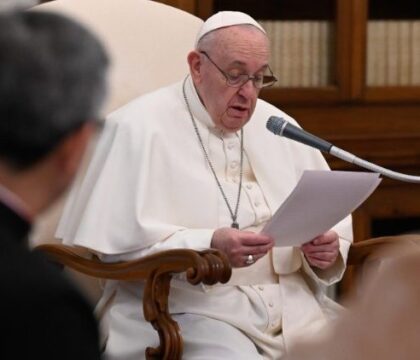 Audience générale: prier selon le cœur de Jésus obtient des miracles