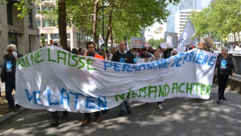Pour ne laisser personne seul face à la pandémie