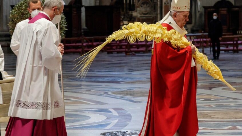 Dimanche des Rameaux: demander la grâce de se laisser étonner par le Christ