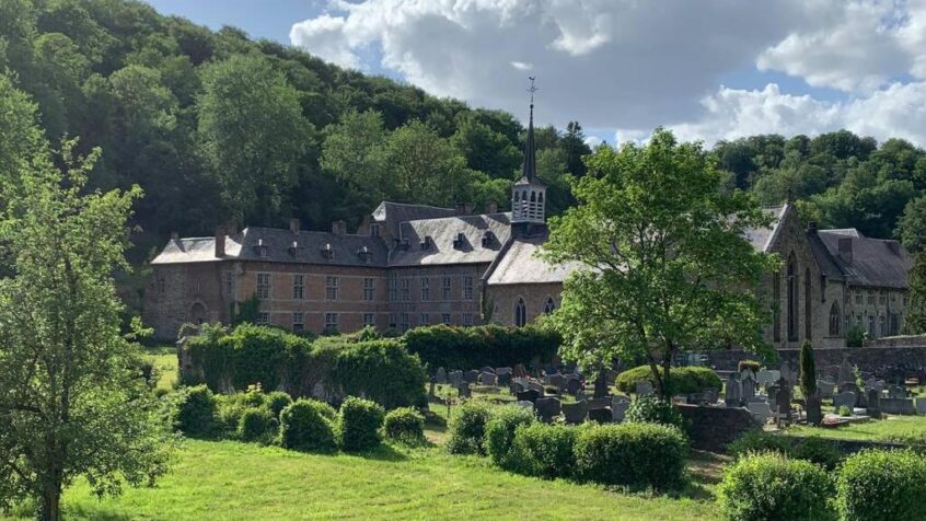 Notre-Dame du Vivier : Quatre frères et un couvent